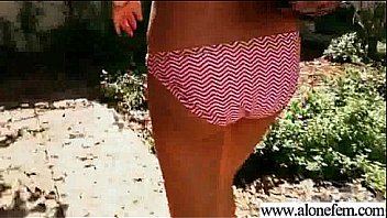 Freak girl use on camera all kind of sex toys movie 05