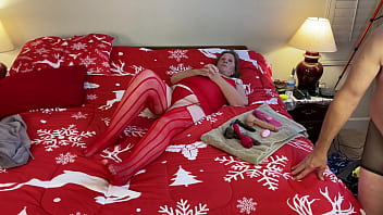 Mature celebrates christmas in july with toys and masturbation Mature celebrates christmas in july with toys and masturbation
