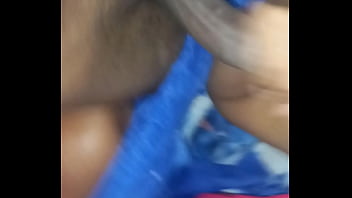 Esta chica me da excelente sexo garganta profundamente a babiado