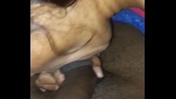 Esta chica me da excelente sexo garganta profundamente a babiado