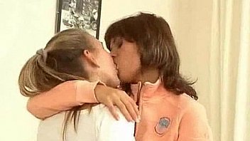 Lesbian Games 00 thumbnail