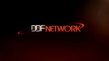 Submissive pixies fetish dominatrix bangs teen with strap on