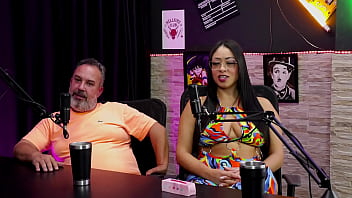 Contou como começou a 'carona do ted' tomou multa por mostrar os peitos sabe o perfil da menina e a cristal ortega fez a carona sem saber de nada binho ted ted oficial watch sheer red