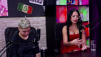 Contou como começou a 'carona do ted' tomou multa por mostrar os peitos sabe o perfil da menina e a cristal ortega fez a carona sem saber de nada binho ted ted oficial watch sheer red