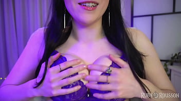 Glossy lips and bouncing tits 2