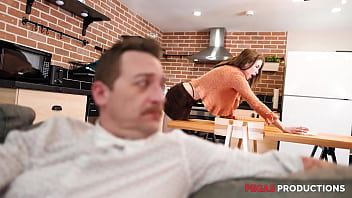 Pegas productions eden ivy la prend dans l'cul et dans bouche