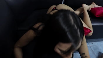 Vecina buenos dias quisiera un vasito de agua vecina que haces desnuda tu novio nos puede ver