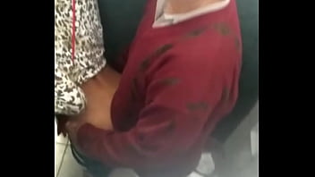 Velho Pornozeiro Fodendo Cuzinho Na Rodo thumbnail