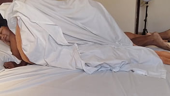 Dia dos namorados essa bbw ganhou leitinho na boca