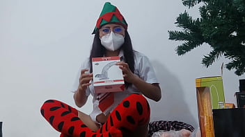 Mature student doesn't attend class because she stays at home checking out the new erotic christmas gifts she masturbates with the gifts like a slut Mature student doesn't attend class because she stays at home checking out the new erotic christmas gifts she masturbates with the gifts like a slut