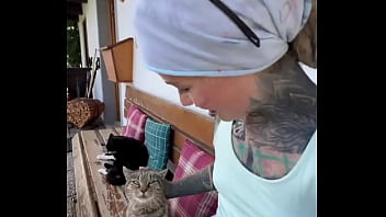 Running With Lily Lu Filmz And The Cat Makes Break Time So Sweet ️who’s Your Favorite Running Companion #runn thumbnail