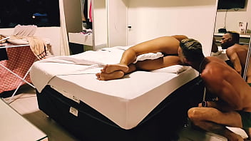 My stepmother in a micro bikini took a dick in her ass in her pussy i fucked her little feet and smeared them with cum vagninho e luna oliveira