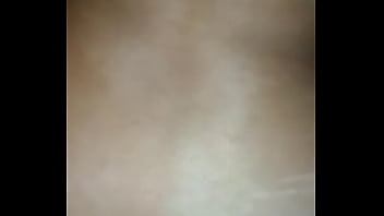 Por sus dos agujeros con gran eyaculacion en sus nalgas