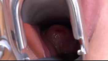 Blackhair babe using huge gyno toys