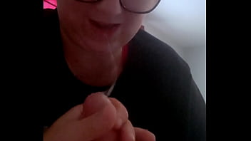 Fucknell cuming in wife's mouth