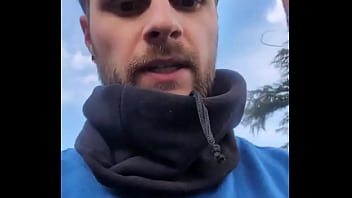 Reconversion pour aider avec sa boîte d'électricité t'en fais pas c'est juste cette semaine ça fait d