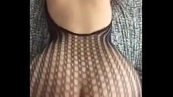Comi uma morena de vestidinho sexy