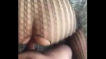 Comi uma morena de vestidinho sexy