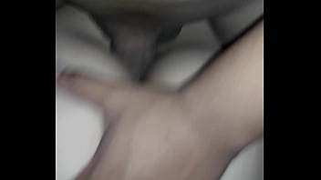 Metendo na bucetinha dela