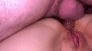 Анал крупным планом с горячей красоткой кончил внутрь anal close up with hot teen creampie