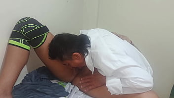 Old perverted masseur fucks beautiful woman with delicious pussy