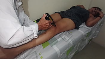 Old perverted masseur fucks beautiful woman with delicious pussy