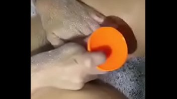 Wet pussy lok