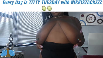 Big Tits thumbnail