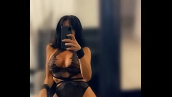 Tu aimes ce que tu vois alors imagine ce qu’il se passe en privé