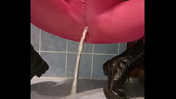 Pissing through pink pants just gets me off
