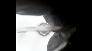 Pissing thumbnail
