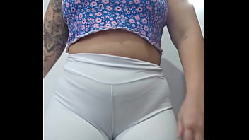 Cliente amou esse look mas achou que o shorts não marca tanto