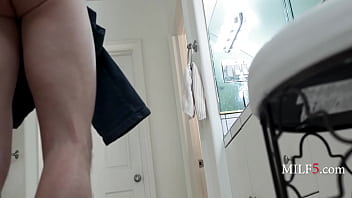 Hi i am your new stepmom syren de mer rion king