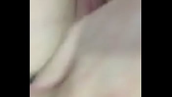 Amateur masturbation with bottle in pussy double penetration