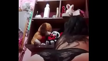 Mi ex novia cachonda me baila