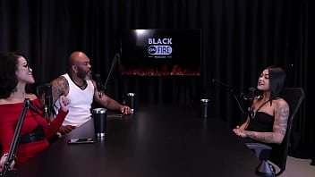 Teve um ido inusitada no tinder o cliente queria ser vestido de mulher e tem fetiche em fazer dp jordanna gomes japa joh watch sheer red