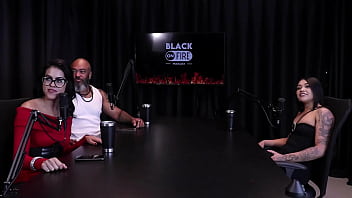 Teve um ido inusitada no tinder o cliente queria ser vestido de mulher e tem fetiche em fazer dp jordanna gomes japa joh watch sheer red