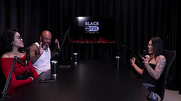 Teve um ido inusitada no tinder o cliente queria ser vestido de mulher e tem fetiche em fazer dp jordanna gomes japa joh watch sheer red