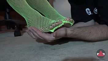 Bow down your going to get what you deserve