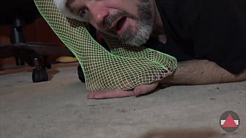 Bow down your going to get what you deserve