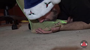 Bow down your going to get what you deserve