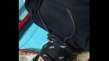 Mi gran pene está deseoso de follar a mi hermanastra 2