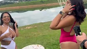 Oque elas fizeram foi incrível tarde gostosa demais