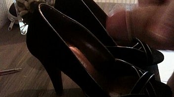 Cumming on my roommate shoes 01