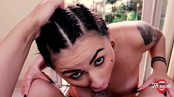 Essa pawg da buceta peluda tem um dos melhores boquetes que já recebi