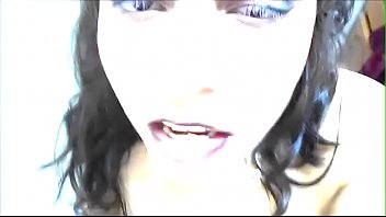 Ginger paris own sweet nectar pee indulge her cunt