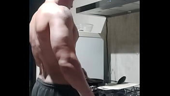 Man in the kitchen carlos simões