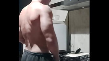 Man in the kitchen carlos simões