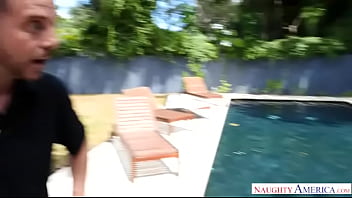 Ending a passionate sex with bootylicious blonde a facial