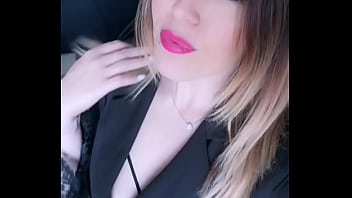 Petite robe noir courte petit décolleté et des cuissarde tout pour être